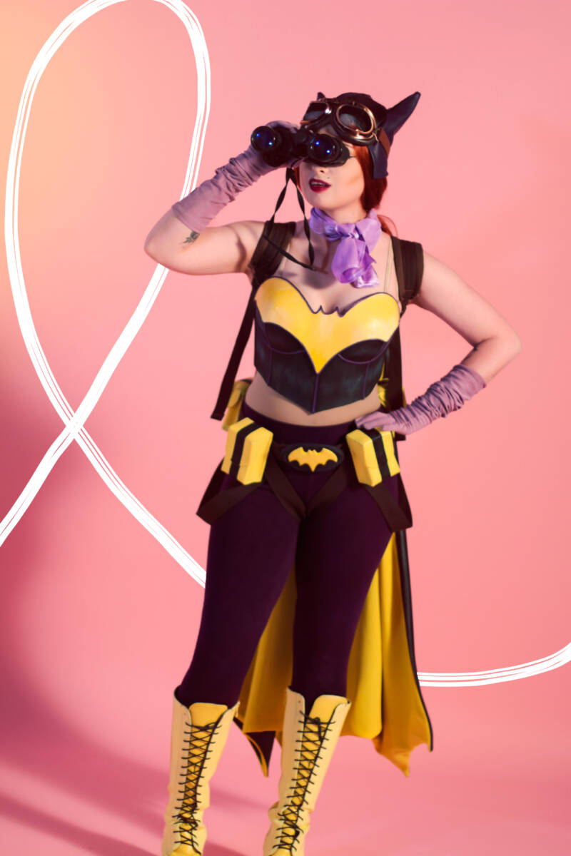 DC Bombshell Cosplay Batgirl 015