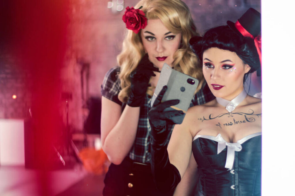 DC Bombshells cosplay