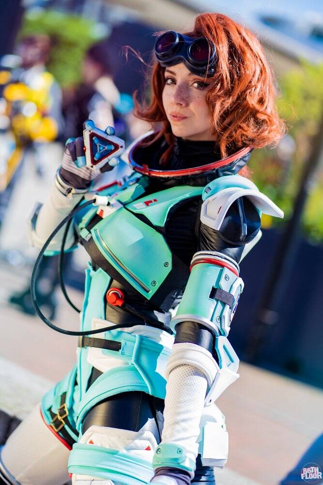 Horizon - APEX Legends - Cosplayer - MCM 2022 - 86th Floor Cosplay and Cons