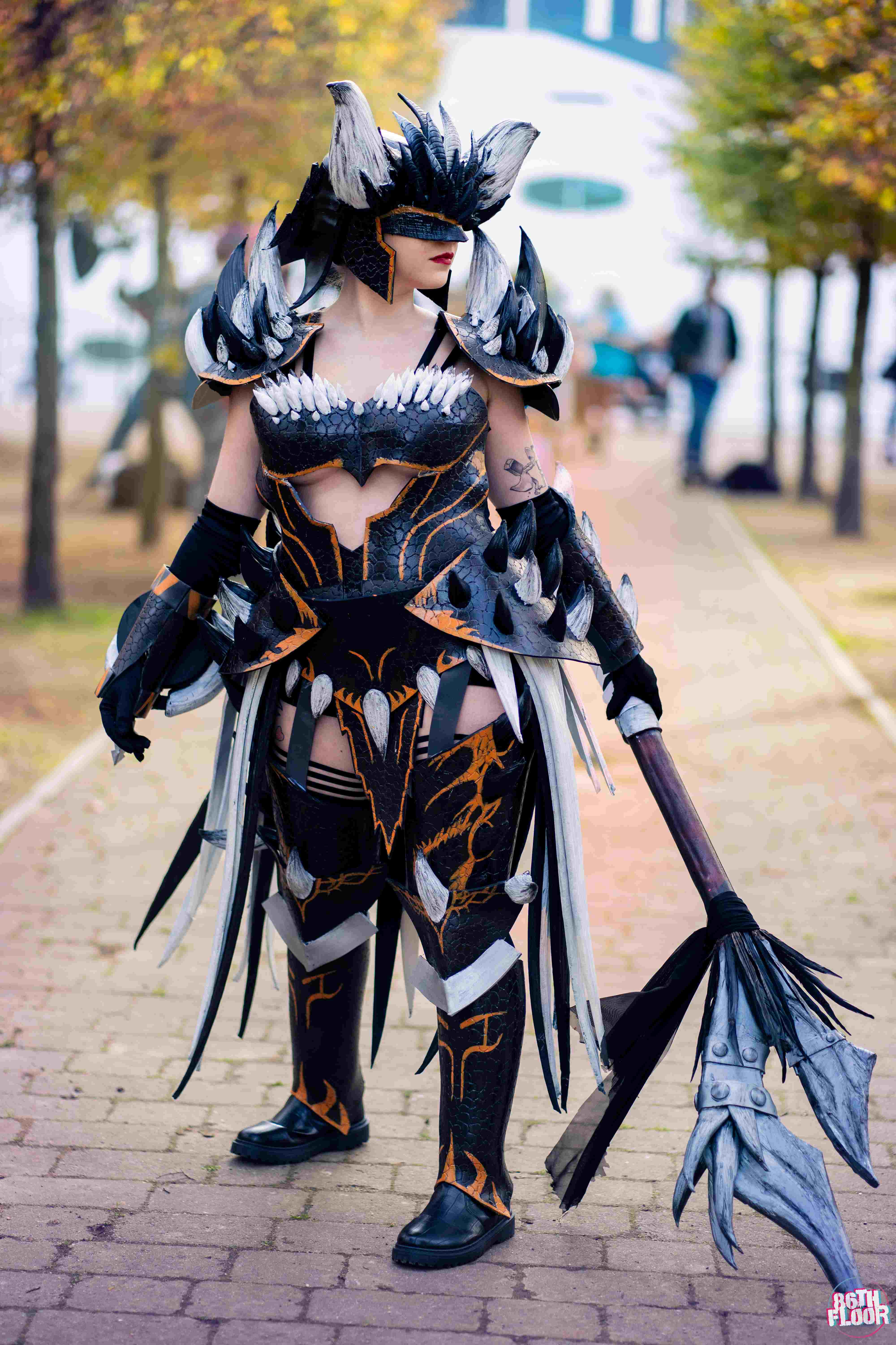 Nergigante cosplayer from Monster Hunter