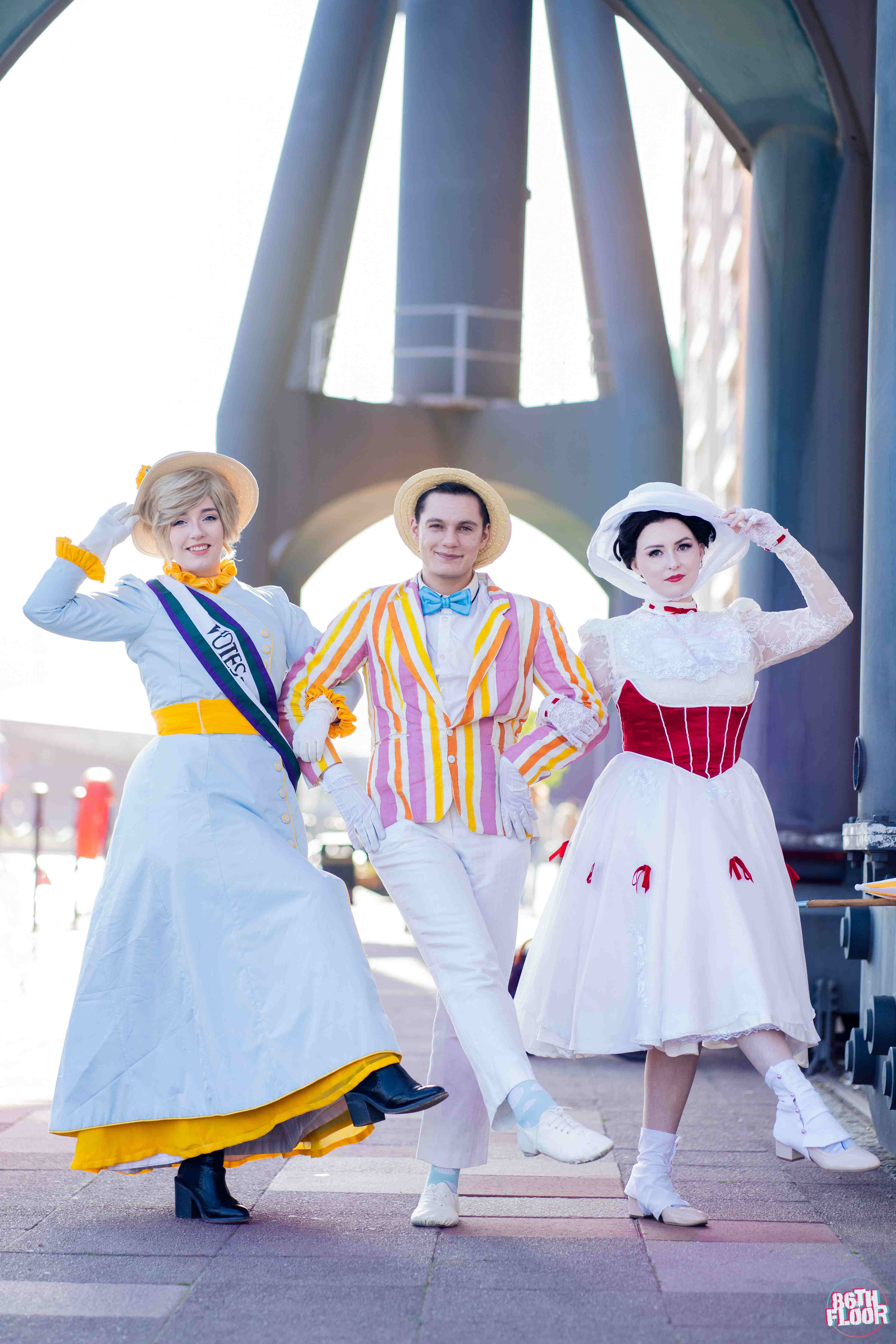 Mrs Banks, Bert and Mary Poppins - Mary Poppins Disney - London MCM Comic Con 2023 - 86th Floor Cosplay and Cons